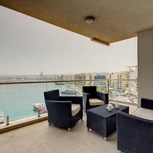 Apartment Contemporary, Luxury With Valletta And Harbour Views, Sliema